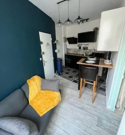 T2 Proche Gare Avec Wifi Apartment Chartres Exterior photo